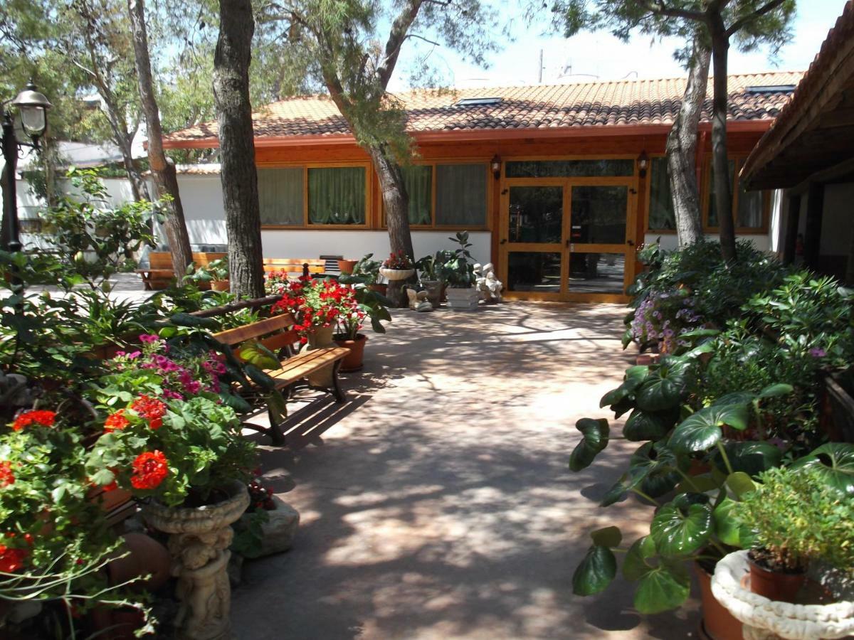 Residence Village Lido Del Gargano ローディ・ガルガーニコ エクステリア 写真